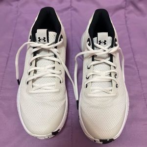 Women’s Hover Breakthru